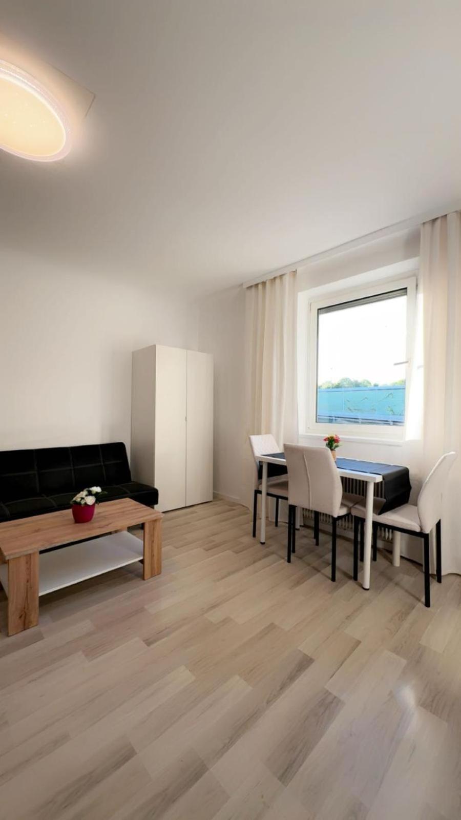 Spacious 6br Shared With Garden Near Danube For 16 Guests