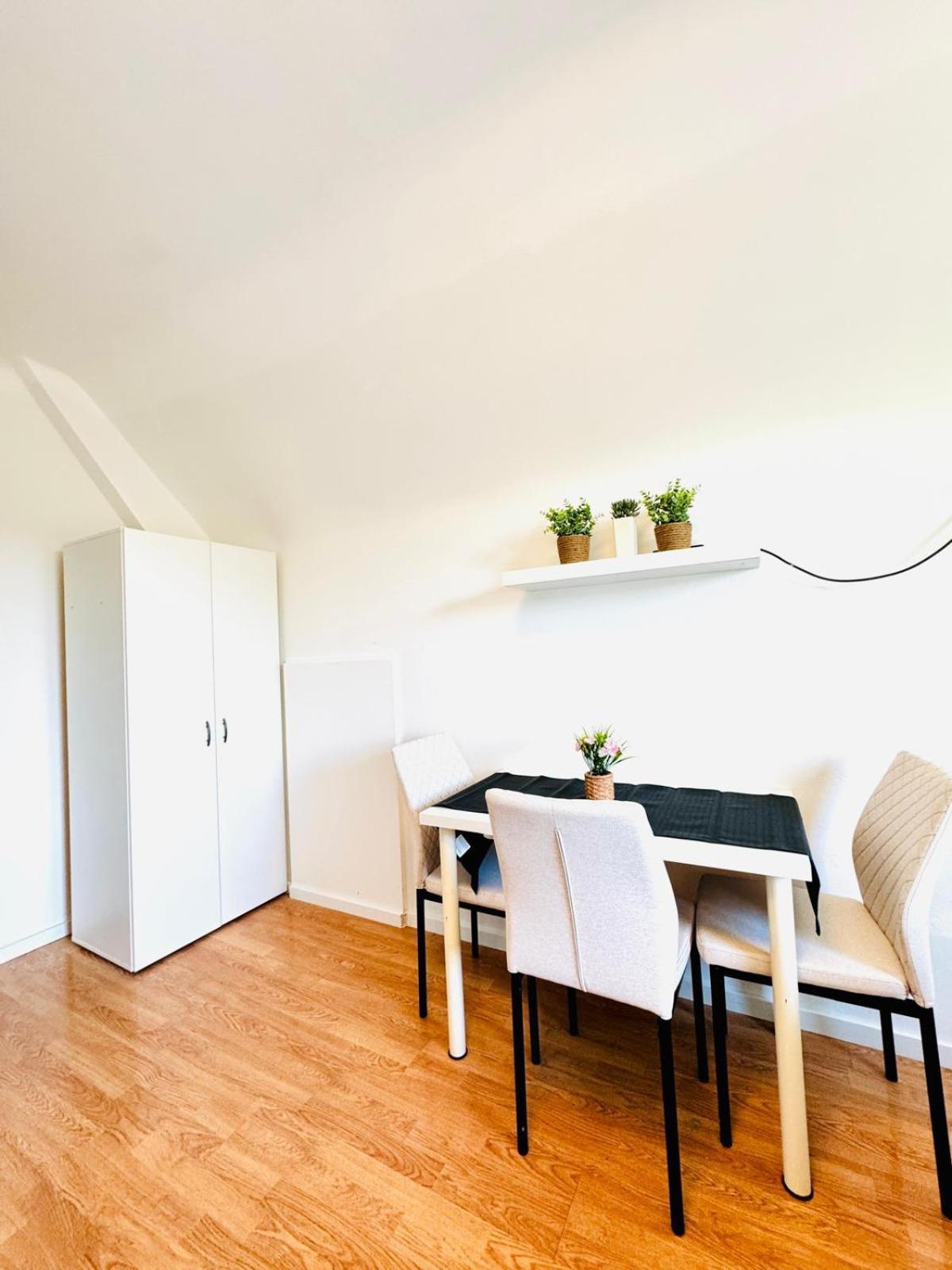 Spacious 6br Shared With Garden Near Danube For 16 Guests Appartement
