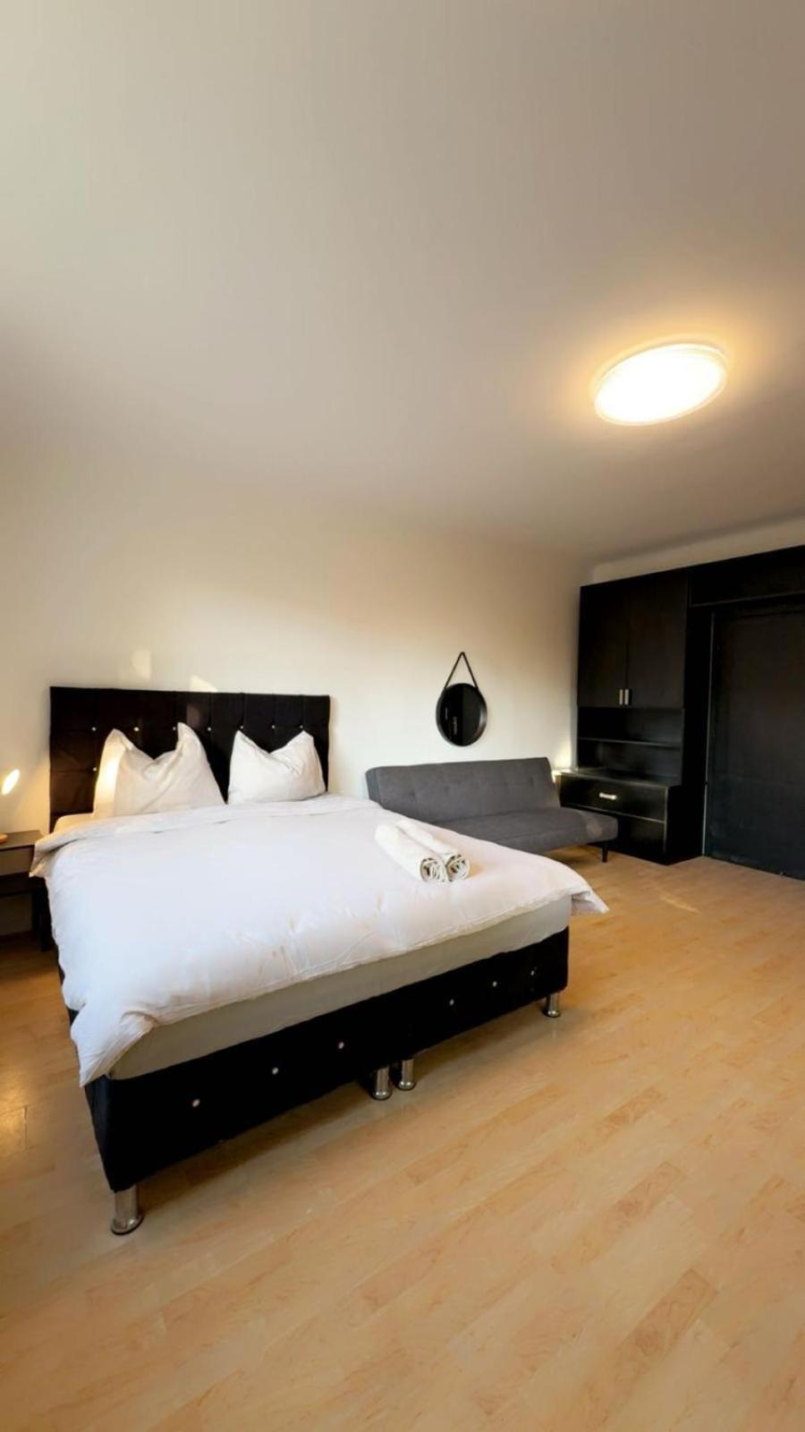 Appartement Spacious 6br Shared With Garden Near Danube For 16 Guests Vienne
