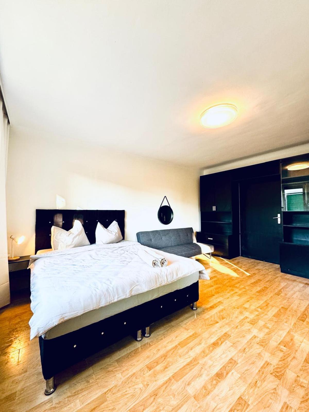 Spacious 6br Shared With Garden Near Danube For 16 Guests Vienna