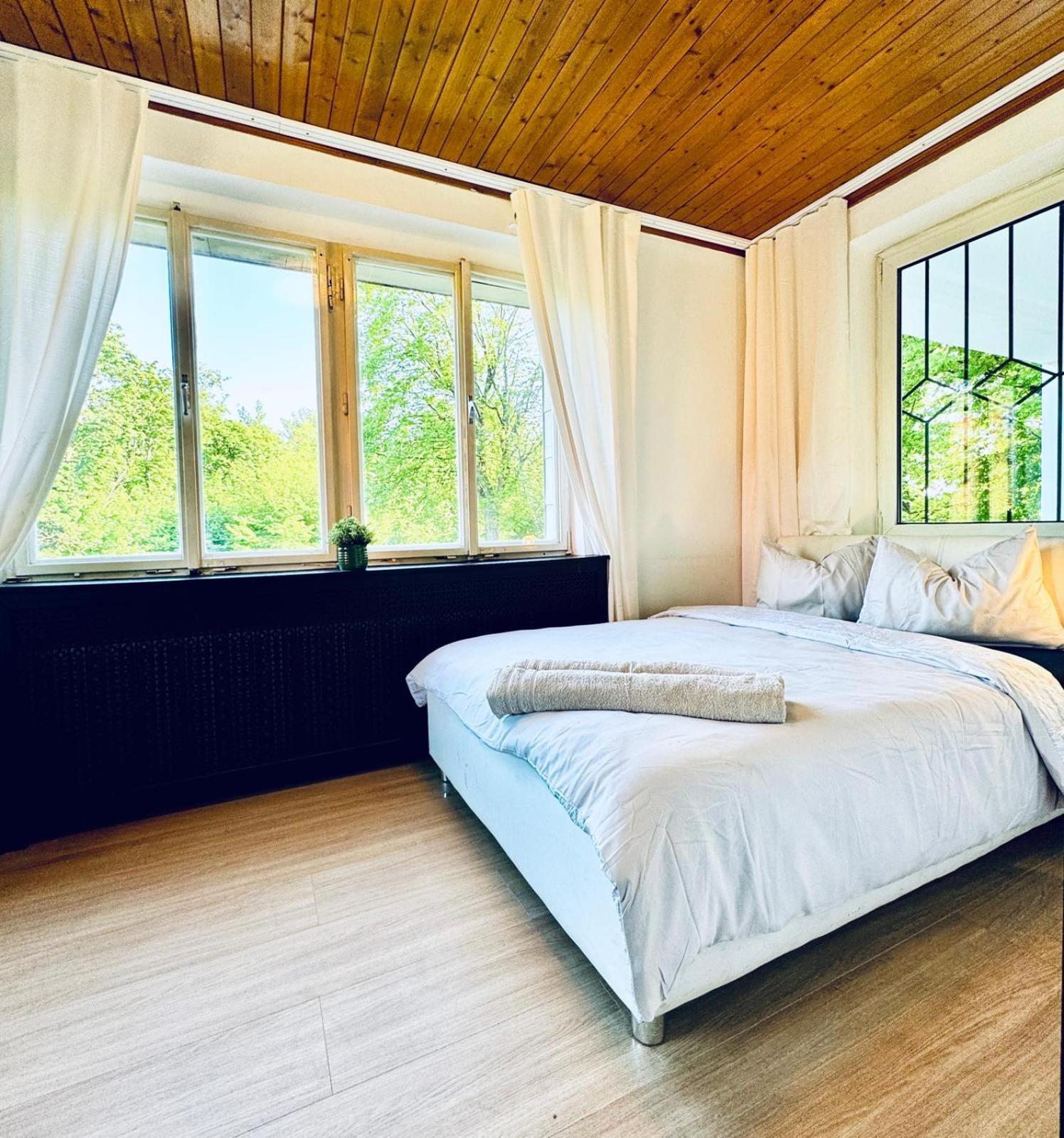 Appartement Spacious 6br Shared With Garden Near Danube For 16 Guests *