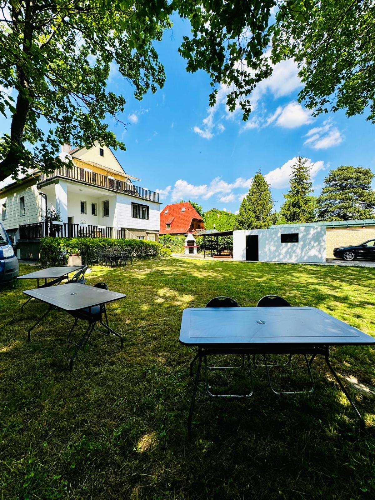 Spacious 6br Shared With Garden Near Danube For 16 Guests Vienne